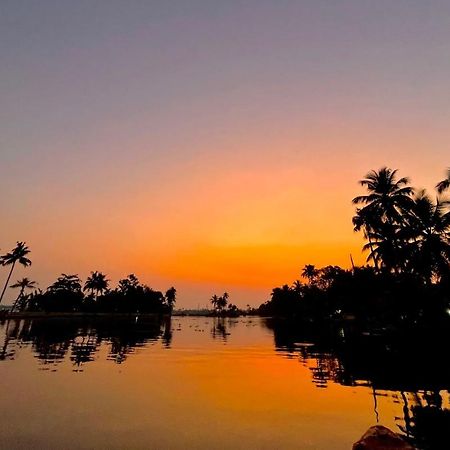 Oceana Hills Residency Hotel Alappuzha Luaran gambar